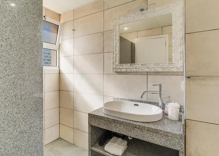 Famous Madeira Apartment Funchal (Madeira)